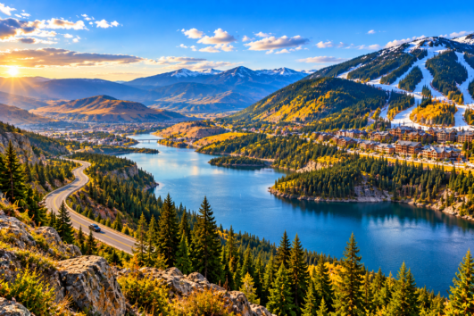 Vancouver to Kamloops tour featuring Sun Peaks and Interior British Columbia mountain scenery